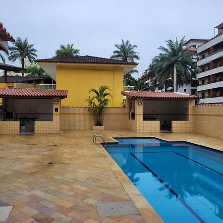 Apartamento A 5Min A Pe Da Praia 우바투바 외부 사진